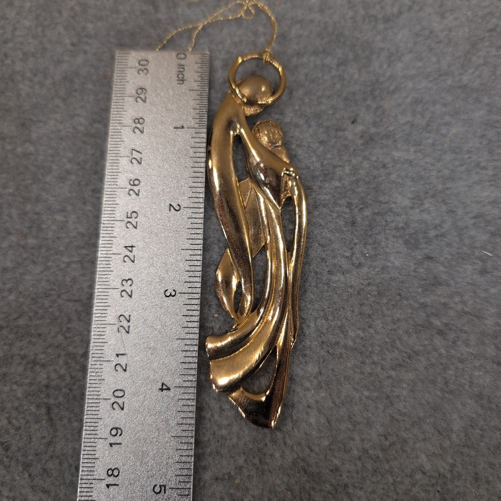 Wallace Silversmiths Mary Baby Jesus Sculpture Ornament 24 Karat Gold Finish - Picture 3 of 5